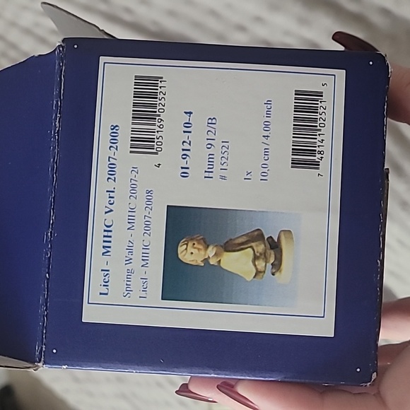 Liesl Spring Waltz Vintage Goebel Hummel 912/B 2006 - Picture 11 of 14